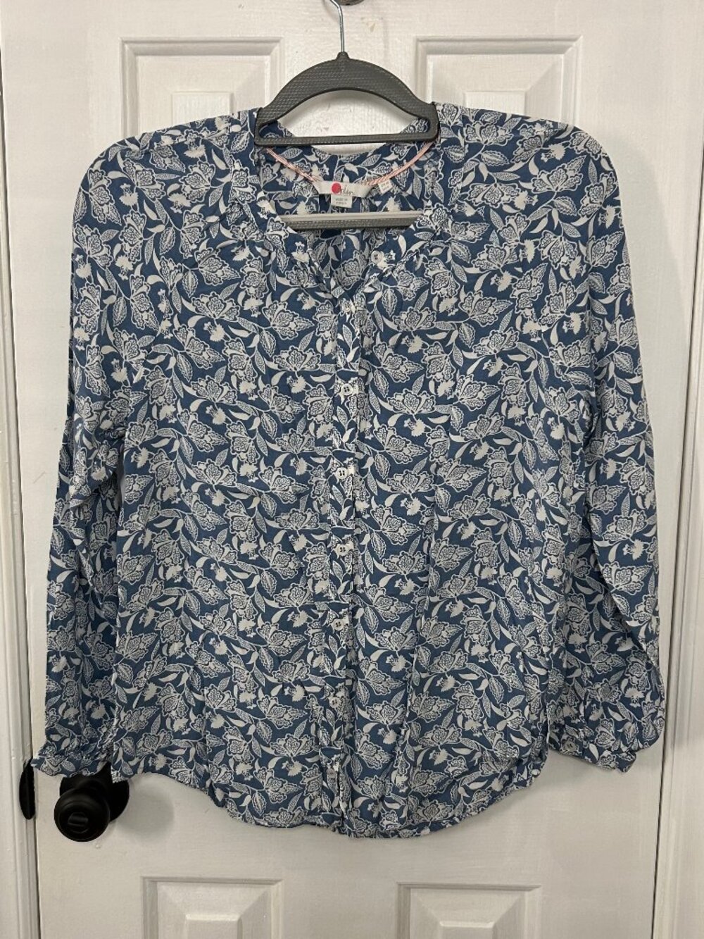 Boden Size 6 Blue and White Floral Pattern Button Front Top